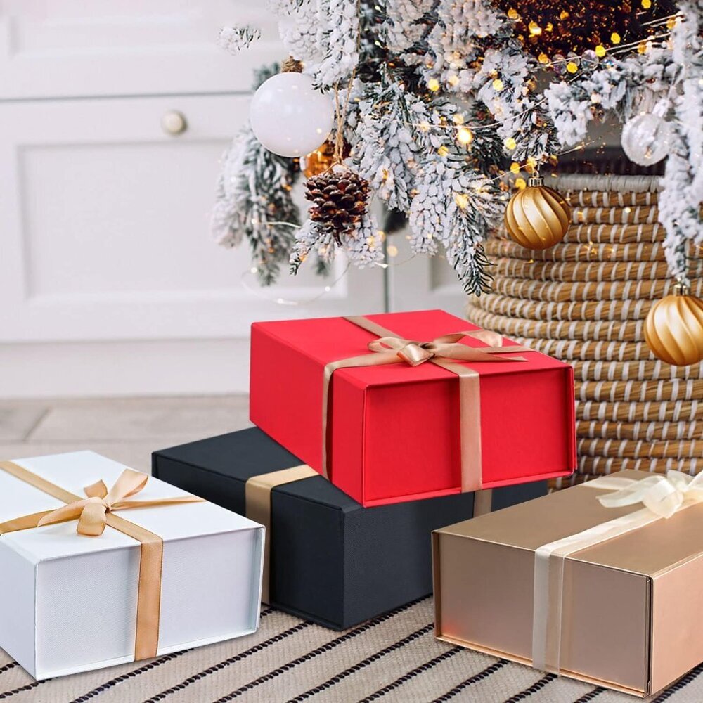 Chic Black Magnetic Gift Box 13.5''X10'' Perfect For Holidays & Celebrations View 2
